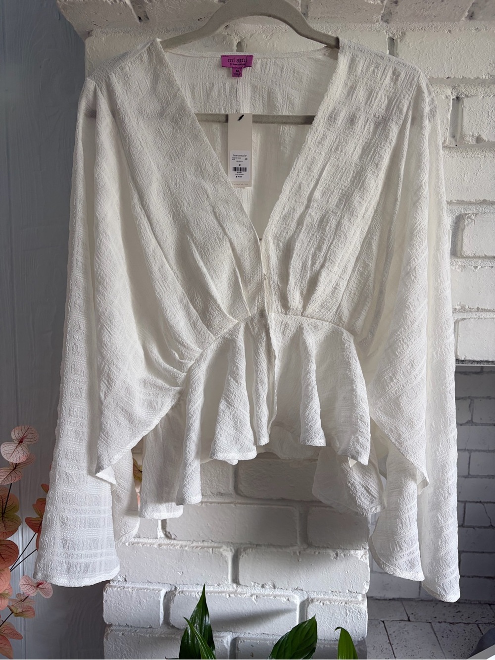 Mi Ami Boho Peplum feminine light airy white V-Neck Blouse